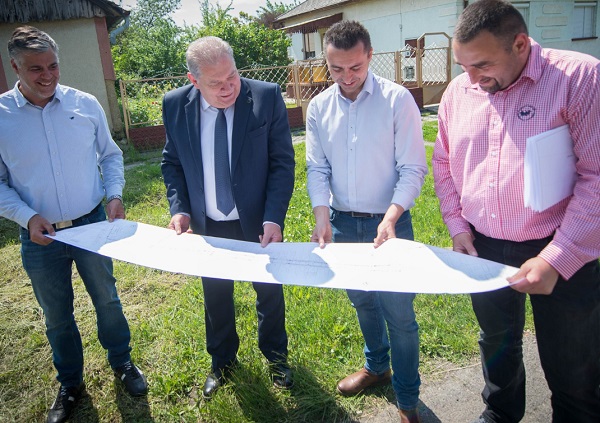 Elkezdődött a csapadékvíz-elvezetés fejlesztése Hajdúszoboszlón